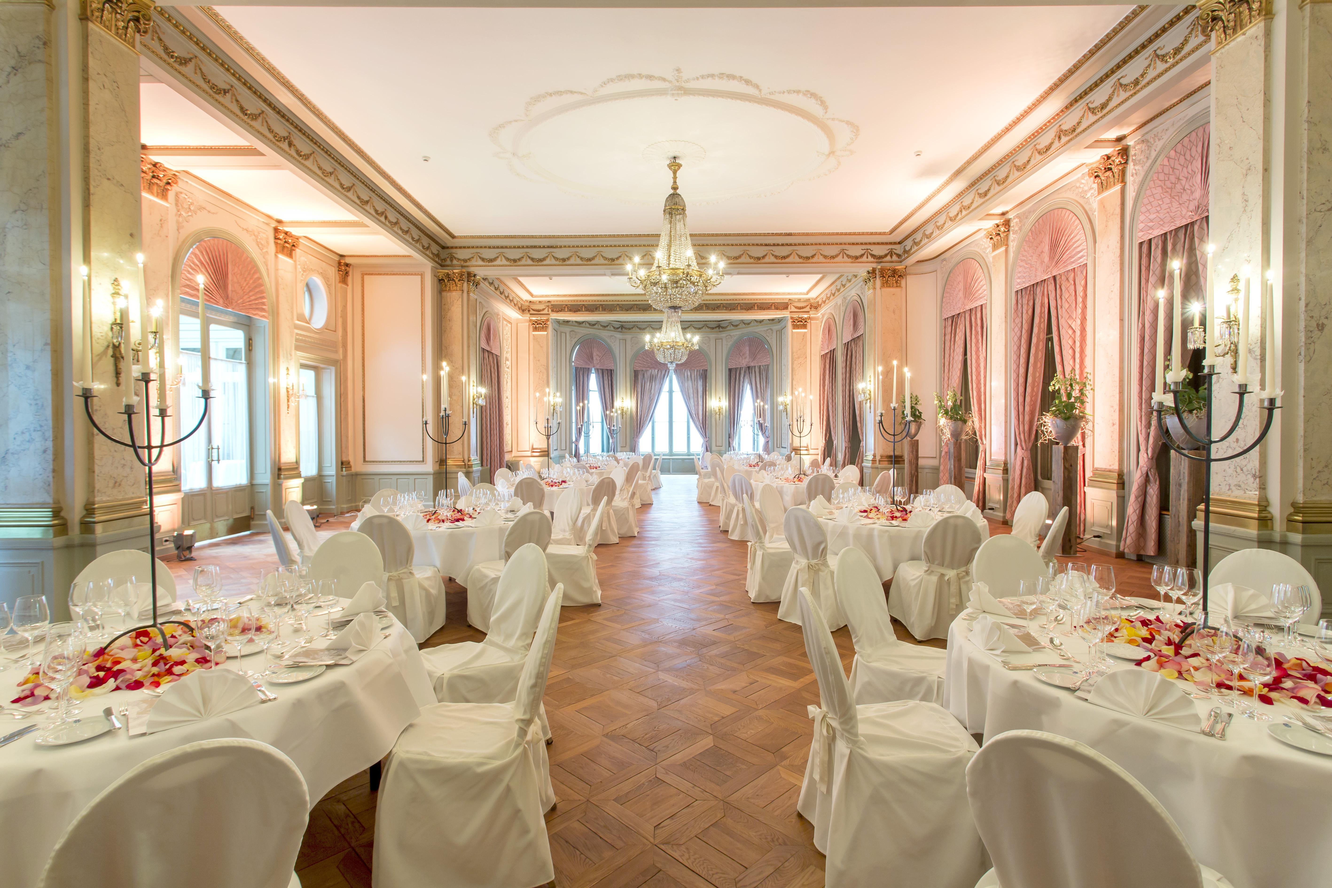 Hotel Schweizerhof Luzern Ngoại thất bức ảnh The ballroom