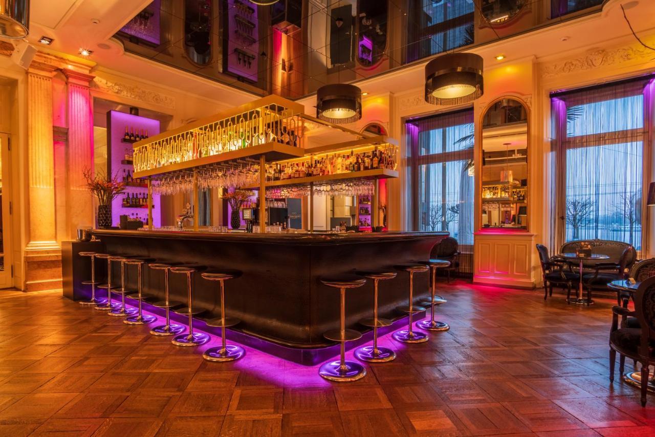 Hotel Schweizerhof Luzern Ngoại thất bức ảnh The bar at the 101 bar